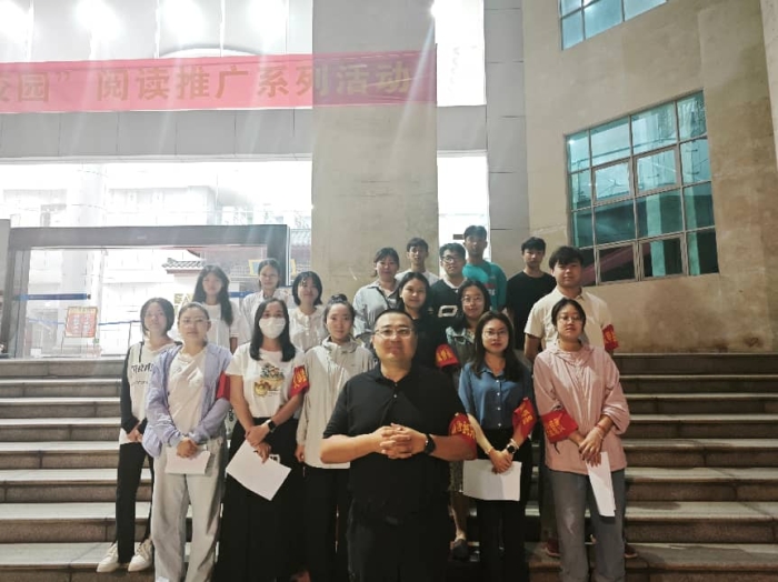 筑牢安全屏障 智慧健康学院开展清明节前宿舍安全大检查  